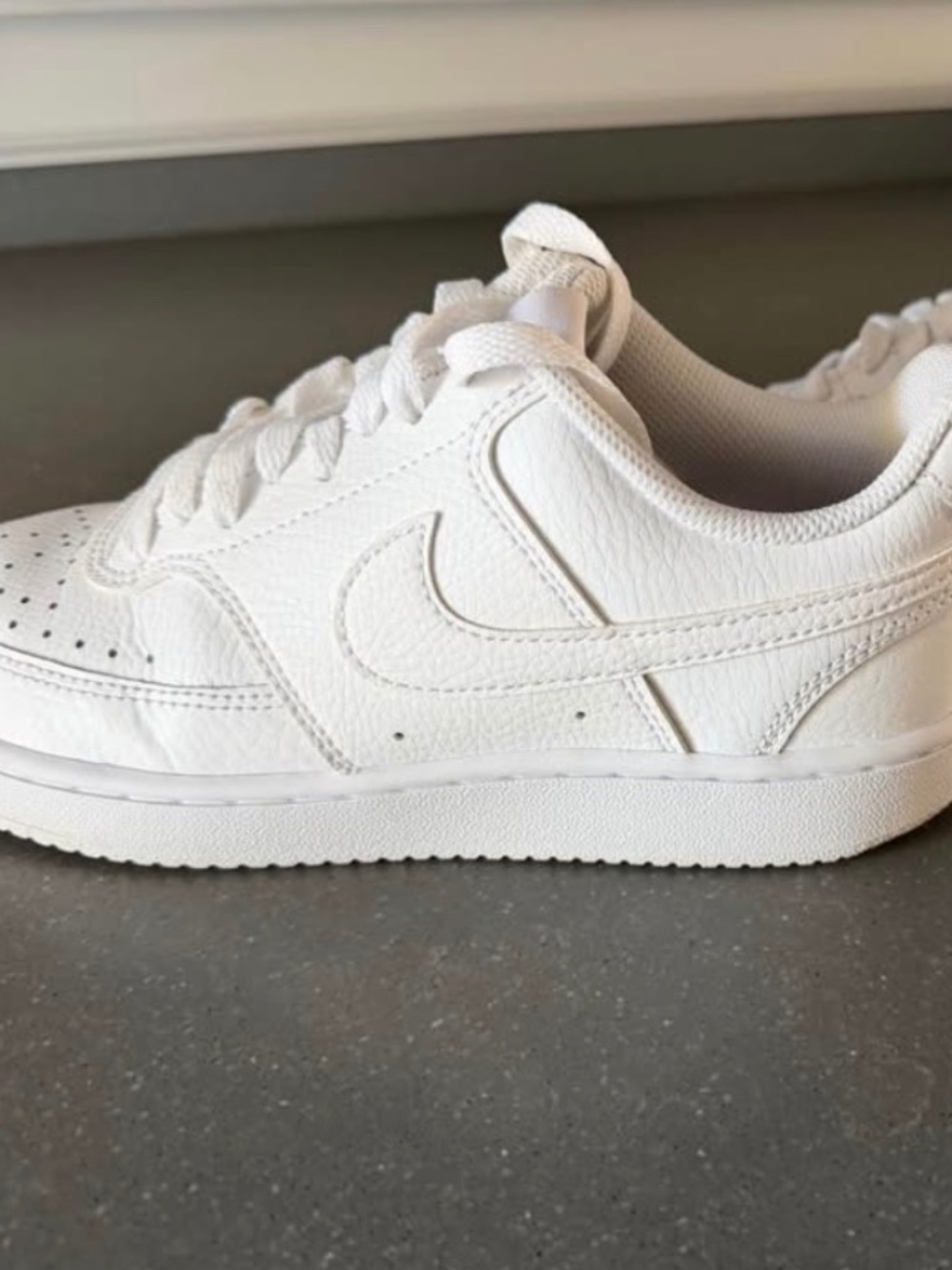 Nike Court Vision Low Sneakers woman’s size 6
